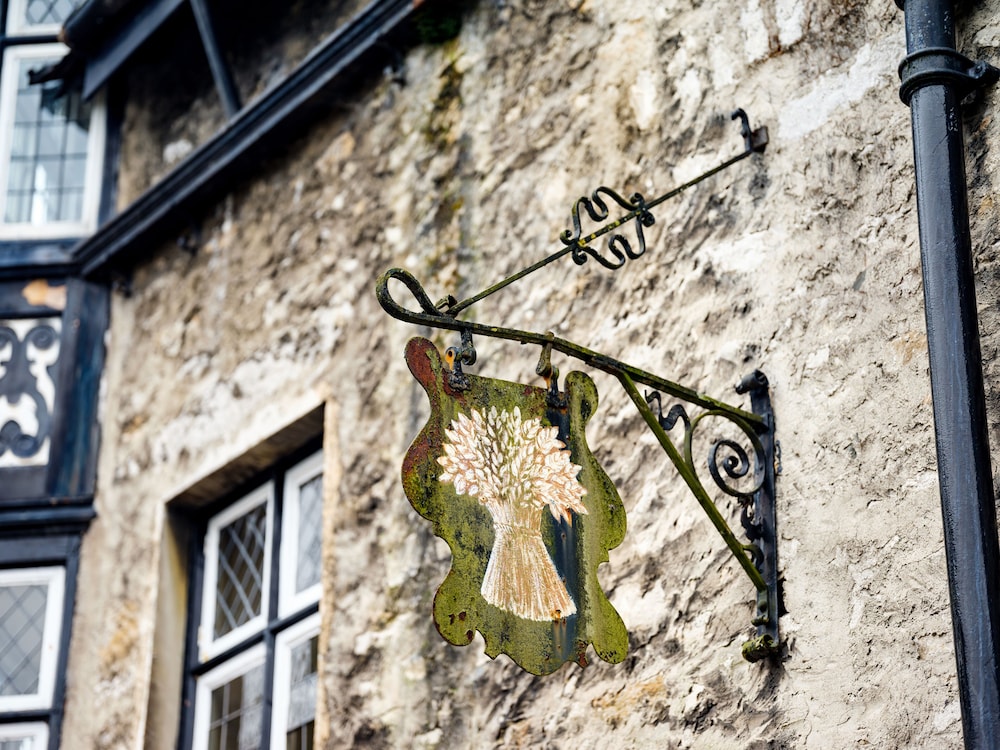 The Wheatsheaf