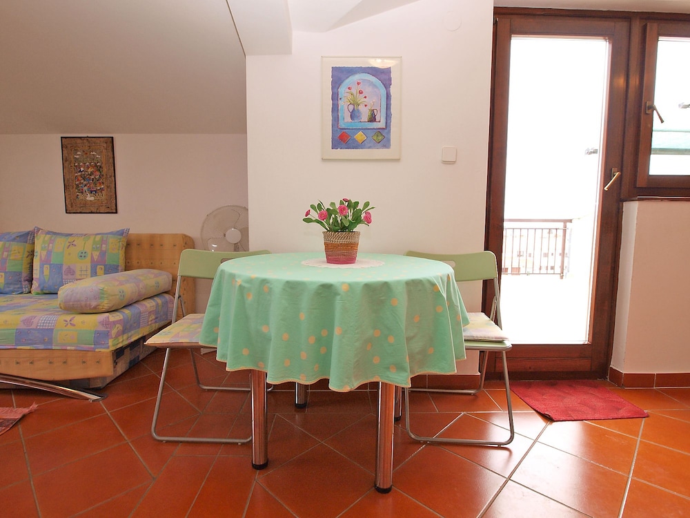 Apartment 297 view 3