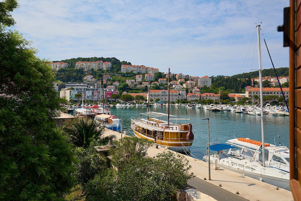 Dubrovnik Vacations - Boutique Garden Rooms - Property Image 161