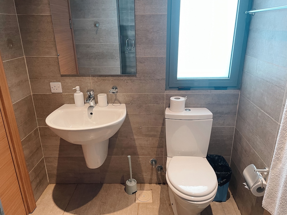 Sky Suites Airport
