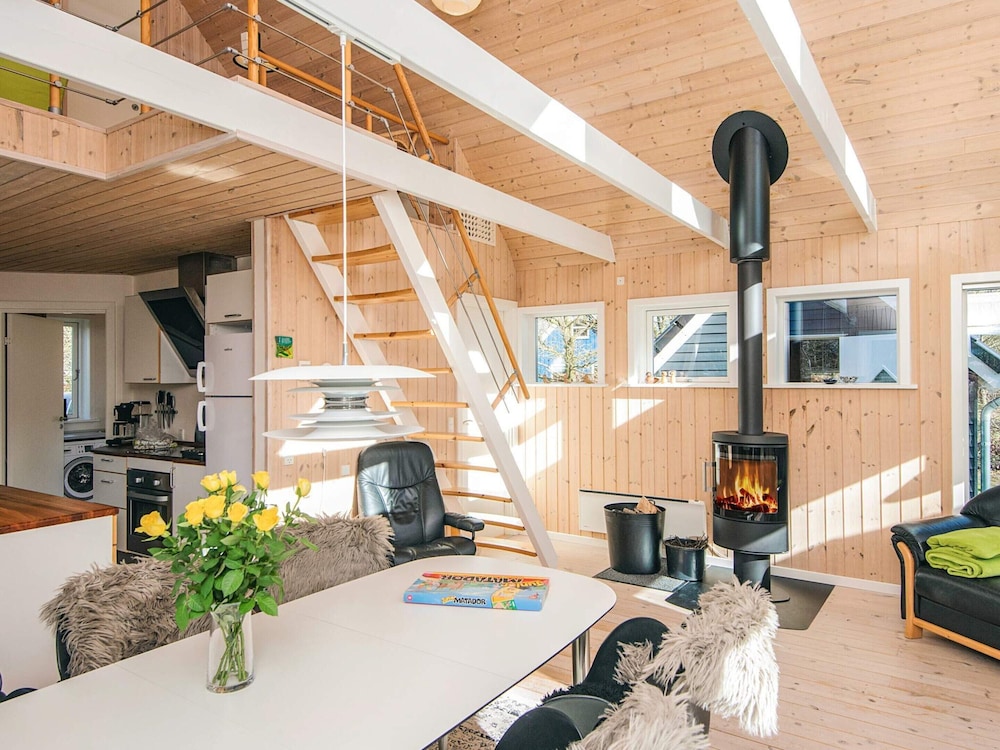 4 Star Holiday Home in