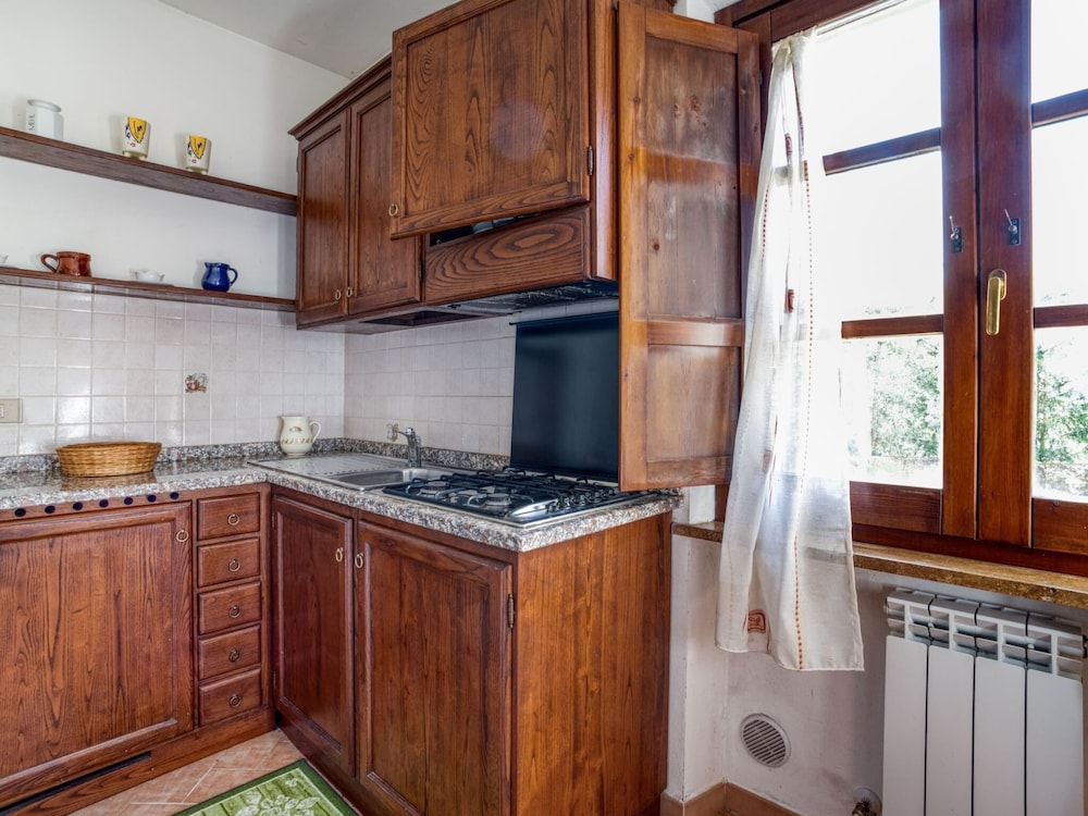 Apartment in Citerna With Pool view 5