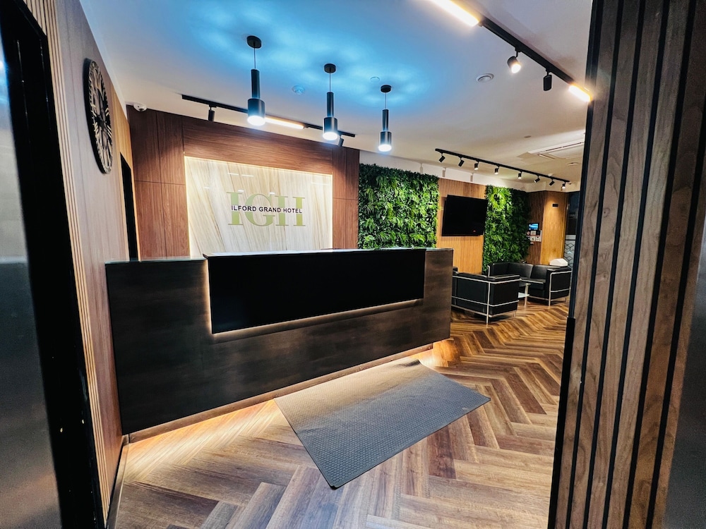 Ilford Vacations - Ilford Grand Hotel - Property Image 18