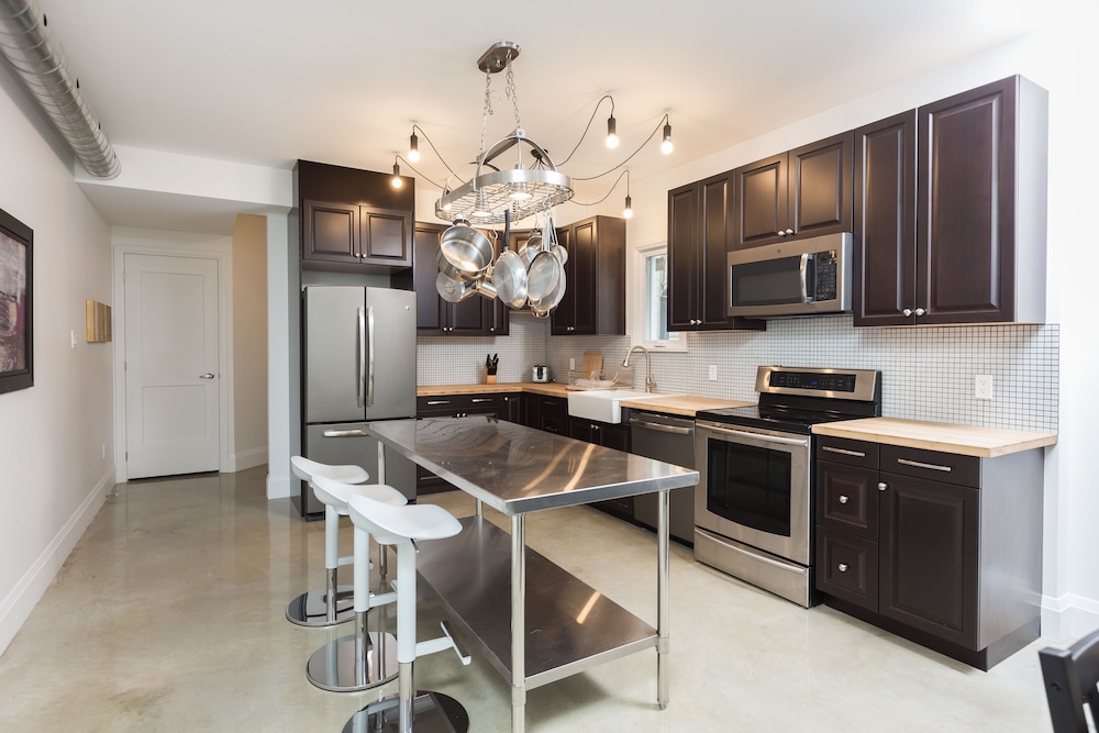 Applewood Suites - Kensington Market