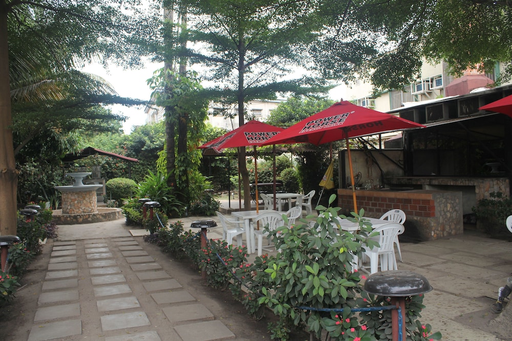 Ray's Inn