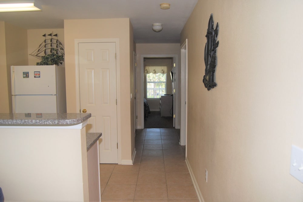 Fairways At Riveroaks 23d 3 Bedroom Condo by RedAwning