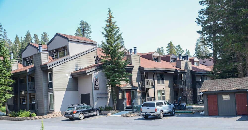 Hotel Chamonix #093 - Near Skiing, Hiking & More! - Image 1