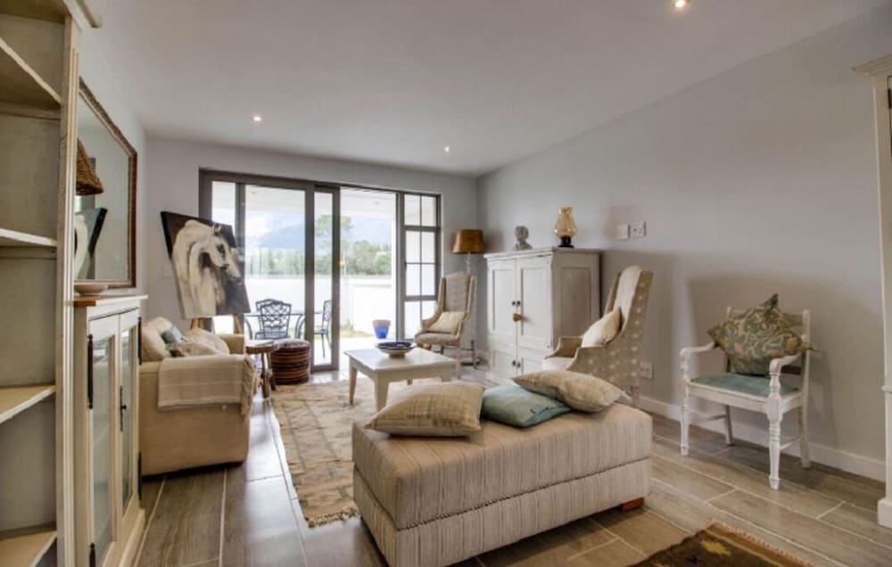Franschhoek Central Elegance view 5