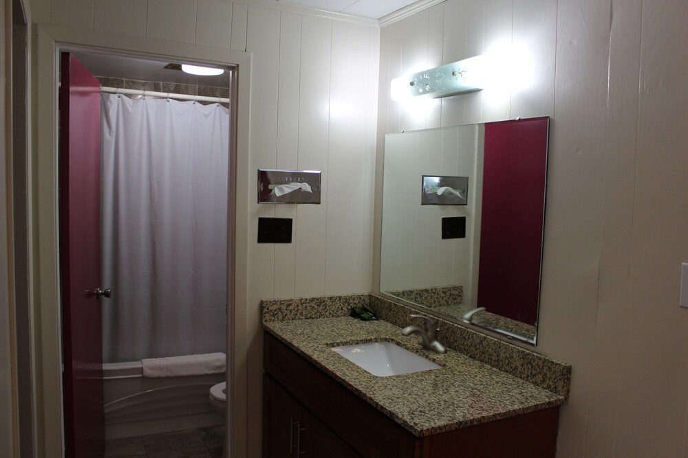 Sauble Beach Lodge