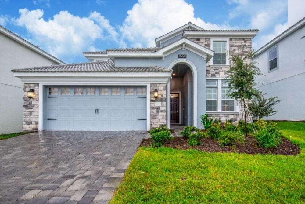 Champions Gate IHR 4036 - Image 1