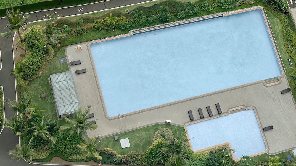 Homey And High Floor 2Br At Sky House Bsd Apartment view 2
