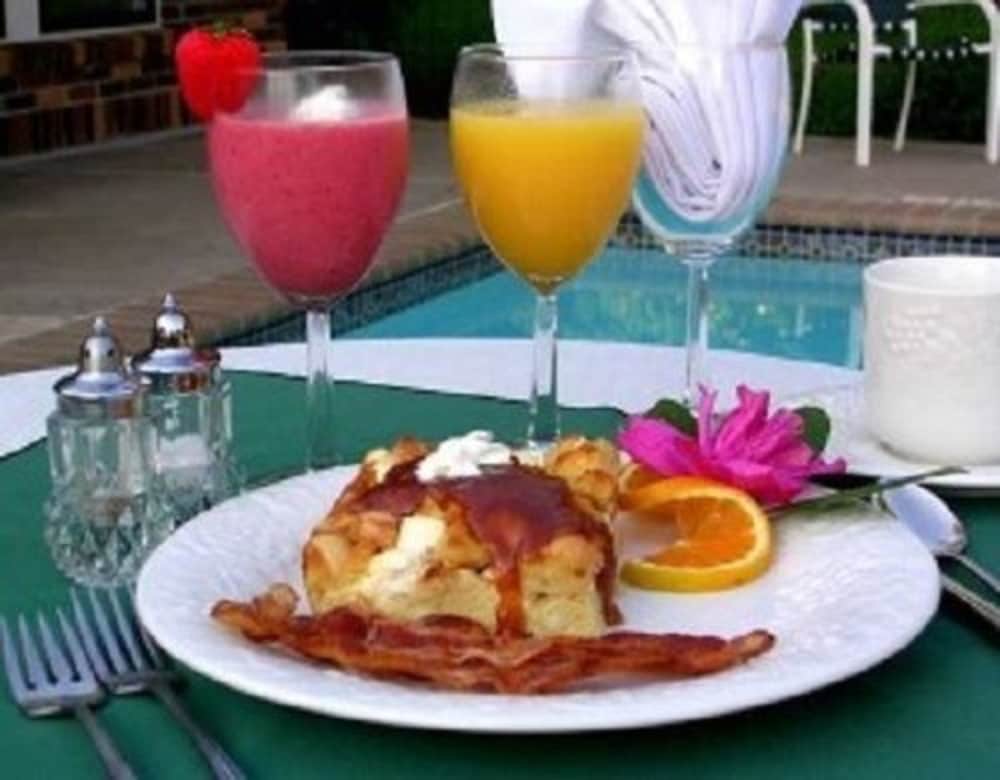 Brenham Vacations - Far View - A Bed  Breakfast Estate - Property Image 12