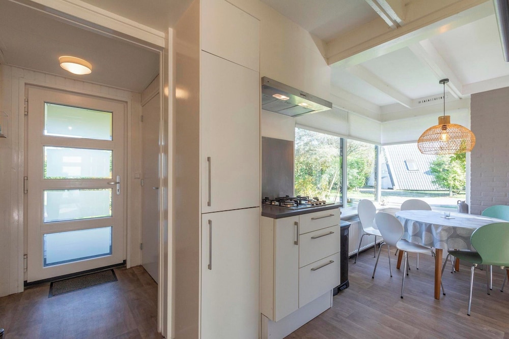 Bungalow in Sint Maartenszee Near Beach