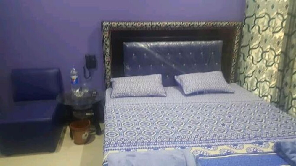 Butt Hotel Narowal view 4