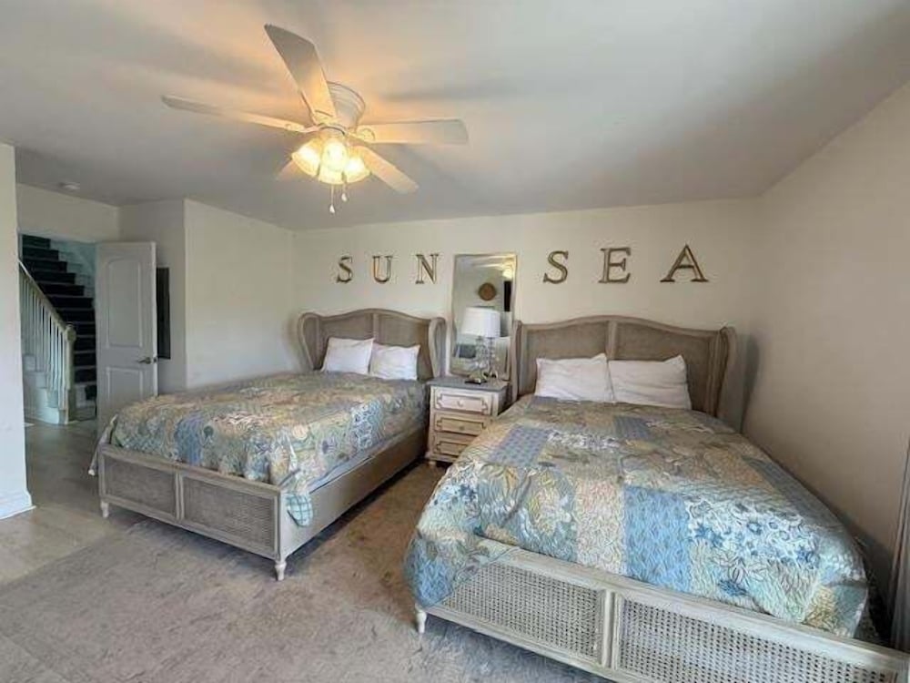 Sea Pearl 7 Bedroom Home