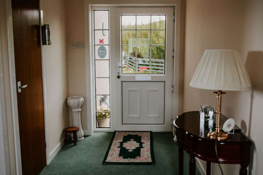 Remarkable 3-bed House in Isle of Lewis view 4