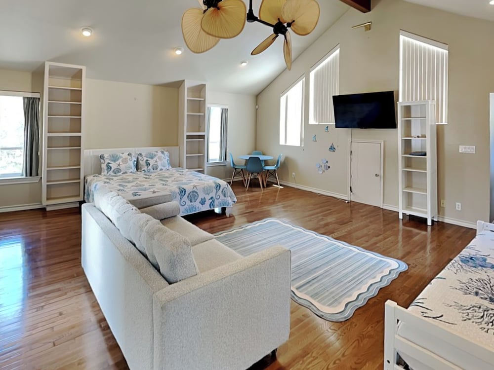 Casita Del Mar by Miss Kitty’s