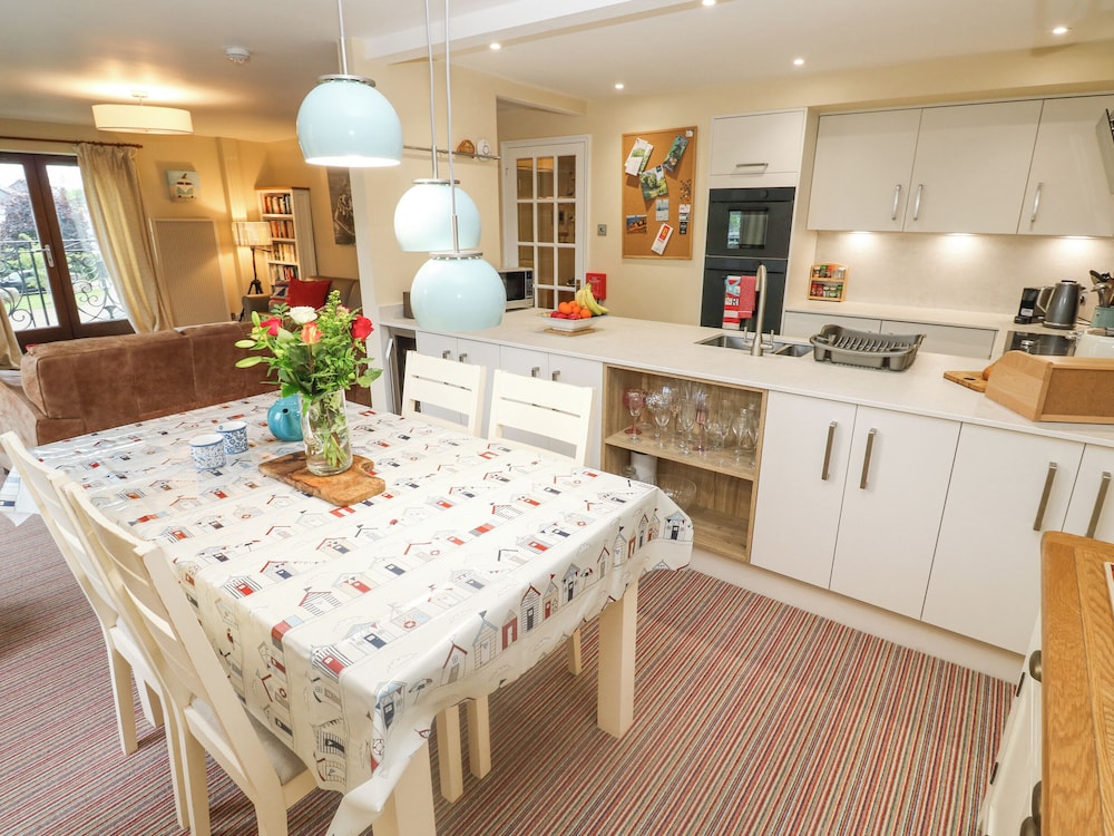 5 Tregenna Court