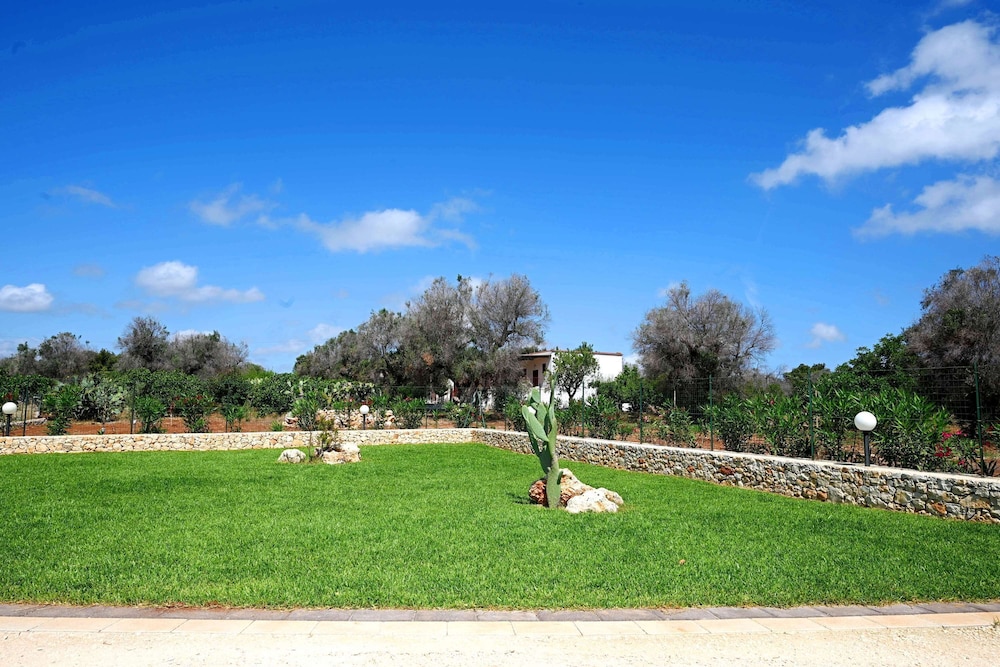 Villa Lino with Pool by Wonderful Italy