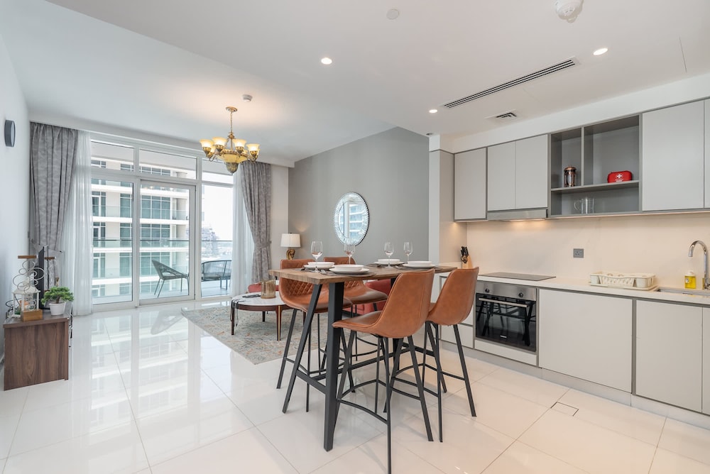 Mesmerizing 2BR in Emaar Beachfront With Sea Views