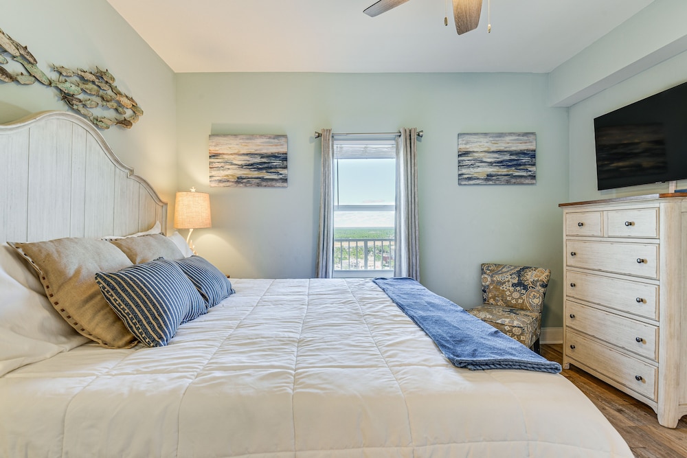 'ocean Oasis': PCB Condo w/ Balcony & Beach Views!