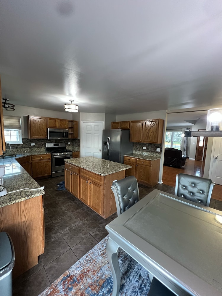 Modern 4 Bedroom Private Vacation Home
