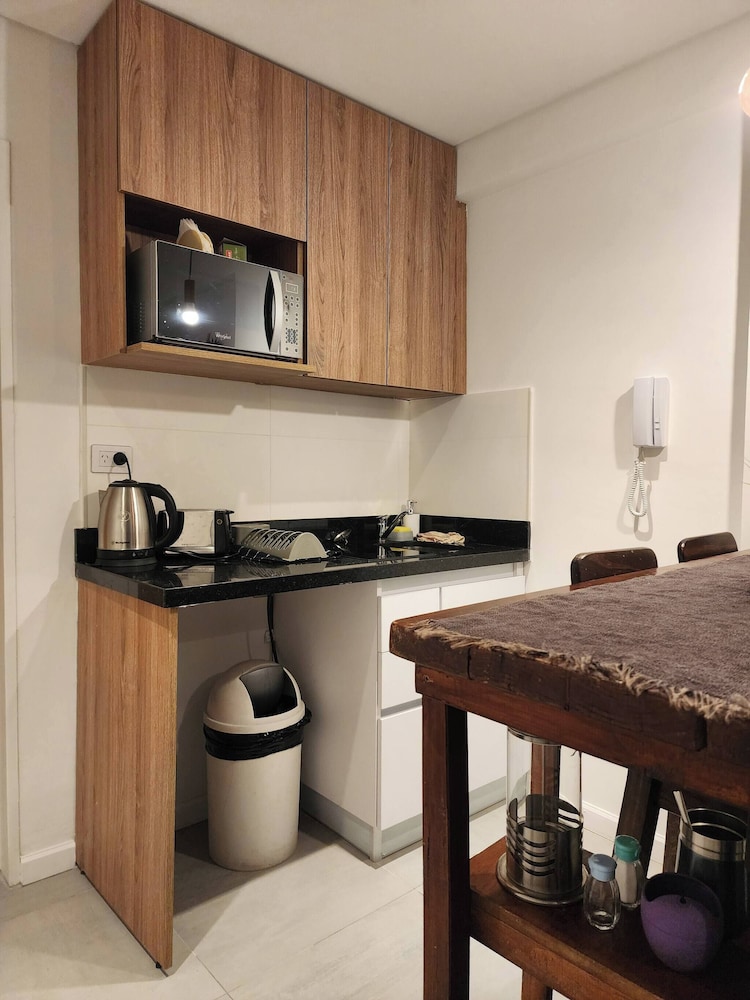 Alberti 360 Charming City Center Apartment With Shared Pool