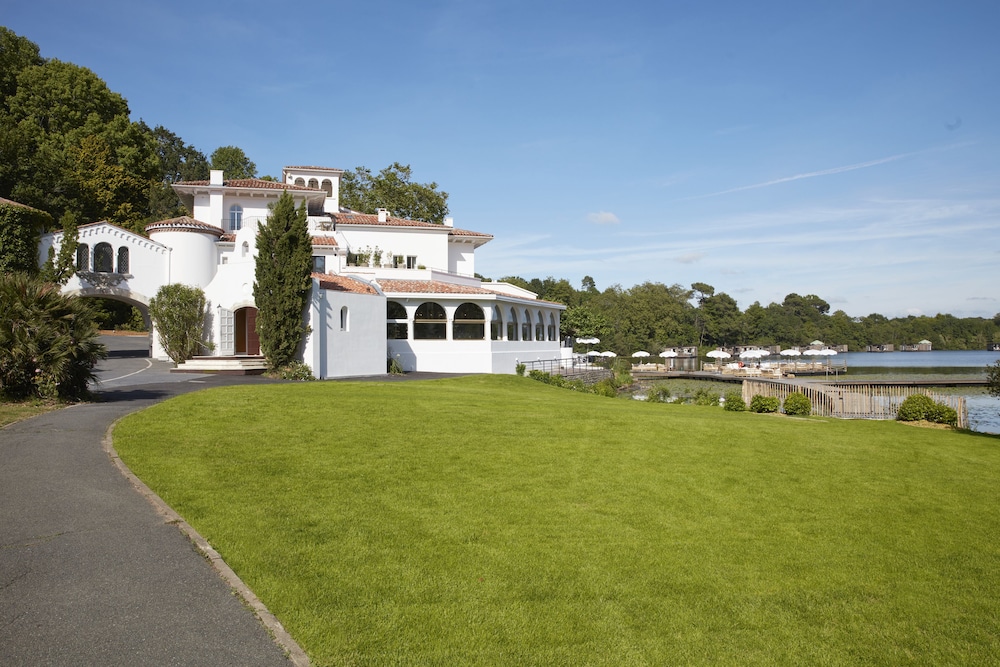 Anglet Vacations - Brindos, Lac  Chateau - Property Image 8
