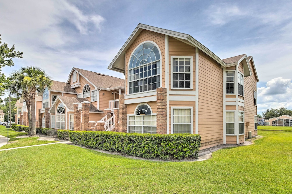 Kissimmee Condo w/ Private Porch < 7 Mi to Disney! view 4