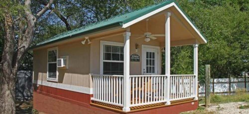 Old Irish Inn
