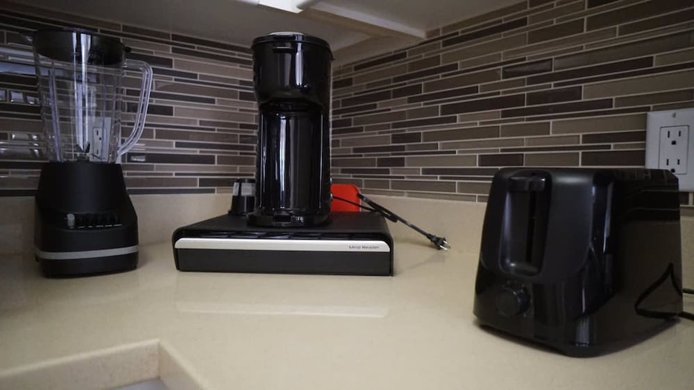 Spacious 2-br APT Near Disneyland Pool Hot Tub GYM