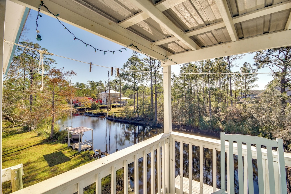 5 Mi to Beach: Bay St Louis Home w/ Launch & Dock