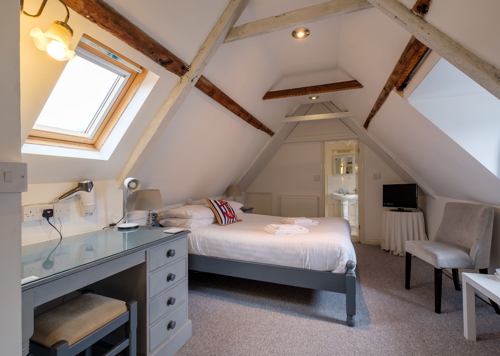 Newport Quay Bed and Breakfast