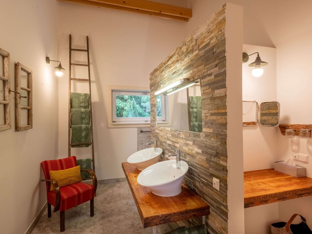 Apartment Near Lake Klopeiner With Sauna