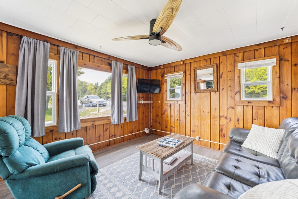 Barefoot Beach Resort