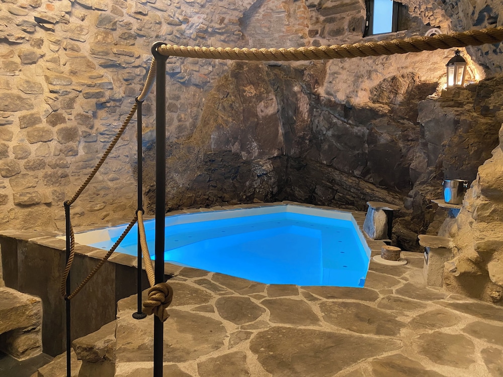La Casa Medievale - Suites & SPA