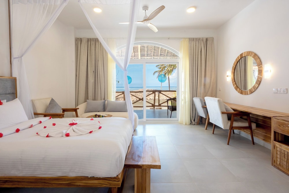 Royal Mandarin Hotel & Resort