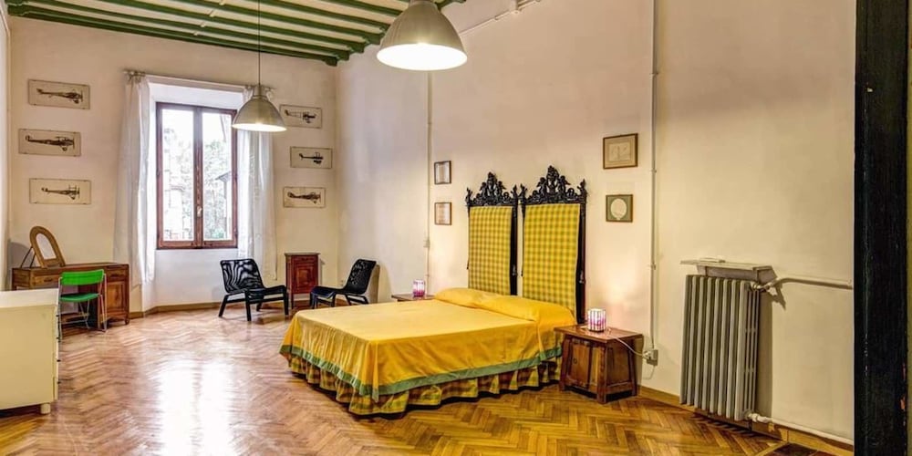 Campo de Fiori 3 bedroom apartment