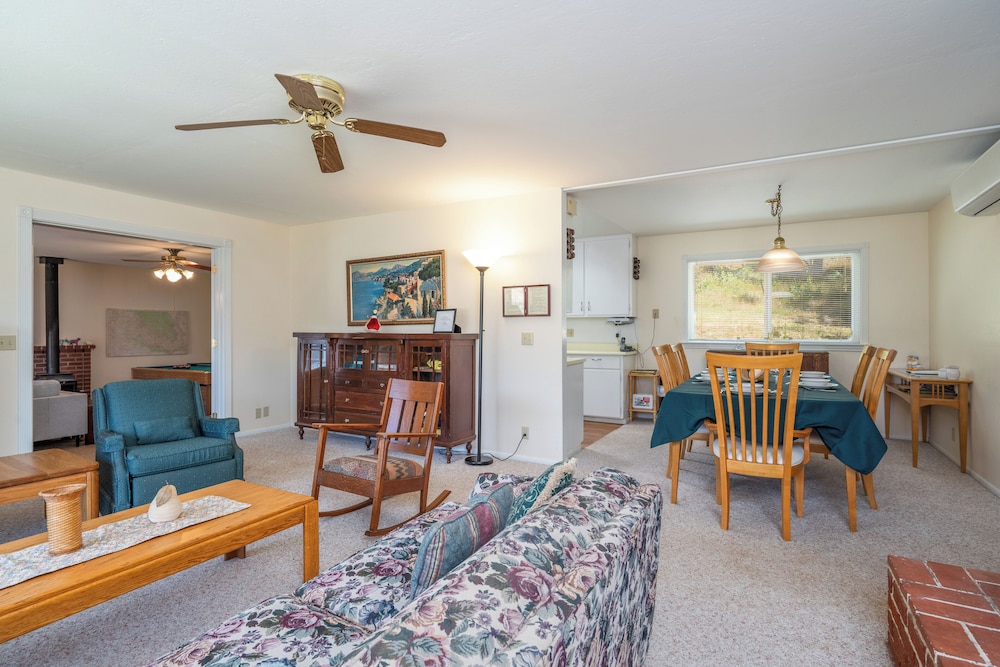 OFF THE Beaten Path Mariposa 3BD + EV Charger view 4
