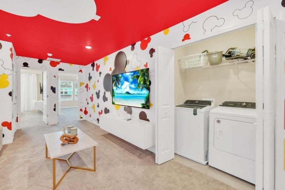 Amazing Theme Rooms Kids Will Love! 5 Bedroom Townhouse