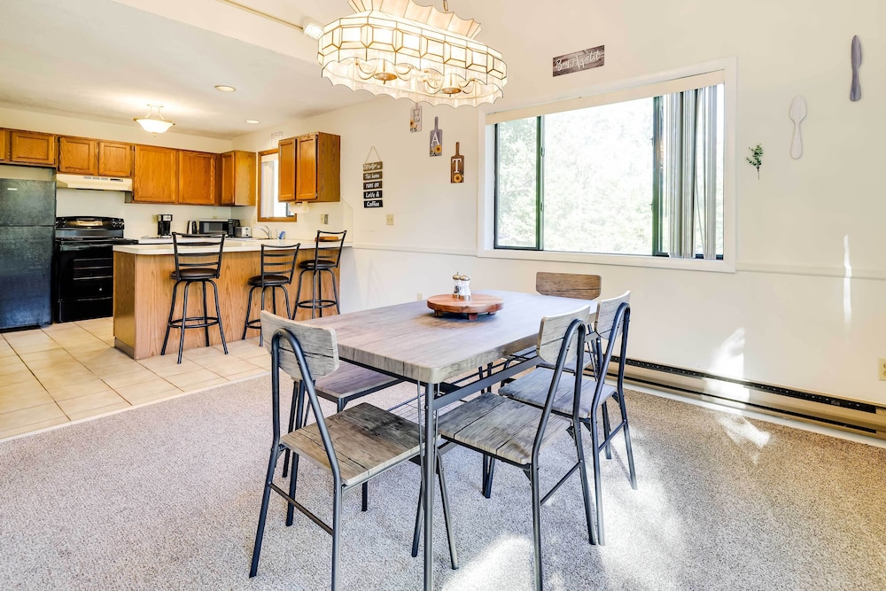Charming Long Pond Getaway w/ Community Perks view 5