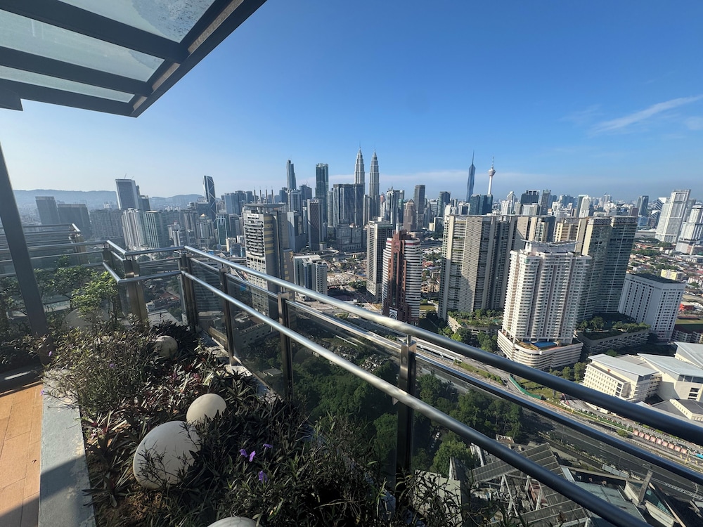 Expressionz KLCC By Laze Home