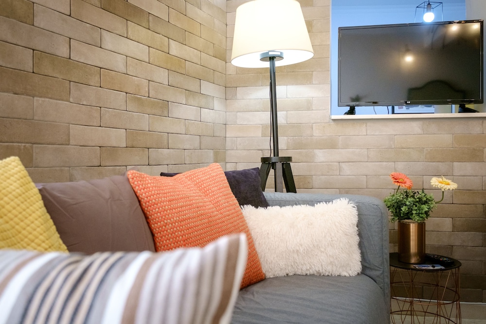 Home with Courtyard in Heart of Old Town view 4