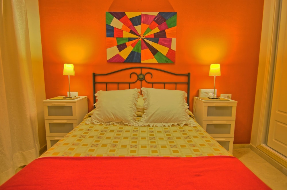 HTL10 - Marina view 5
