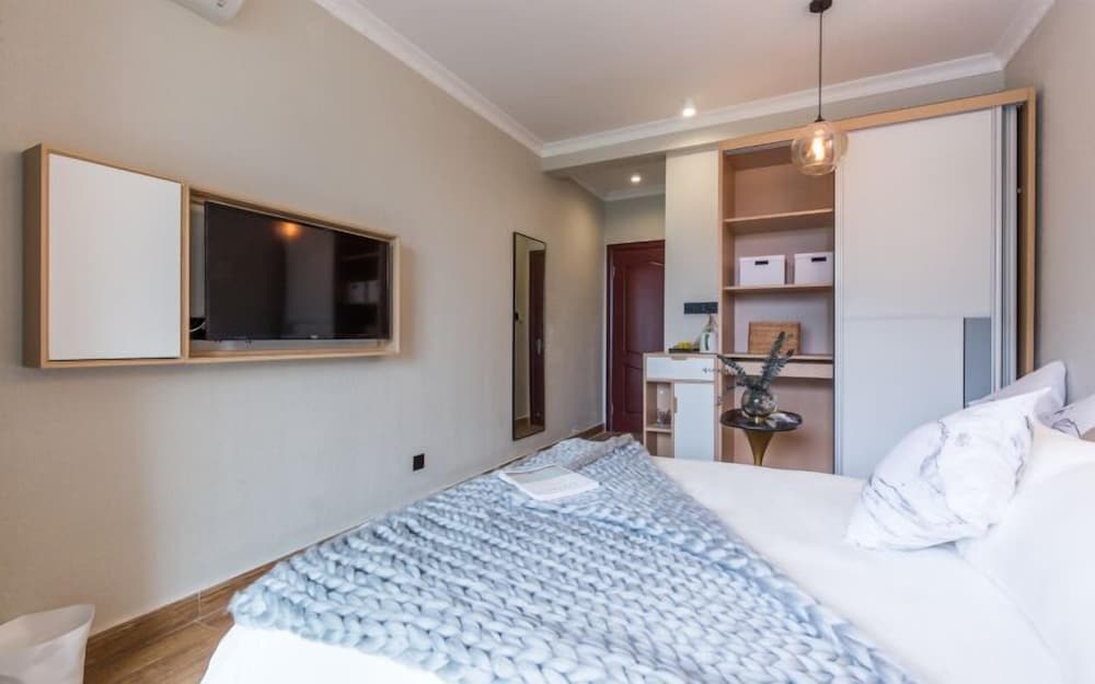 CJIA Service Apartment Hotel