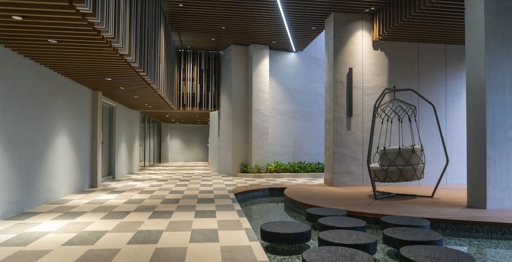 Moonway Luxury Suites At CORE Residence