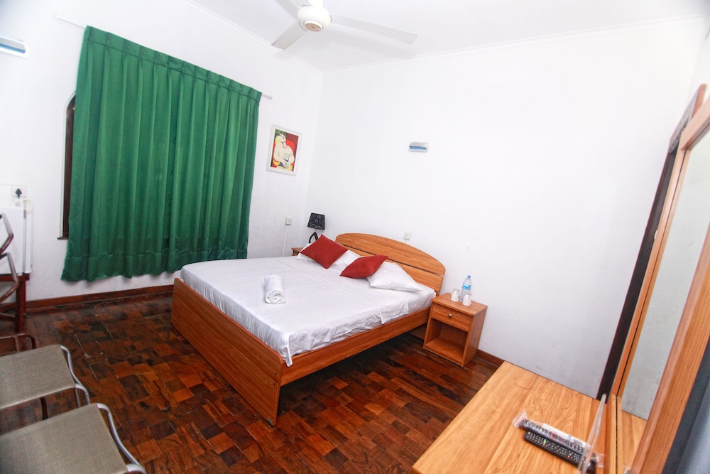 Rockwood Villa