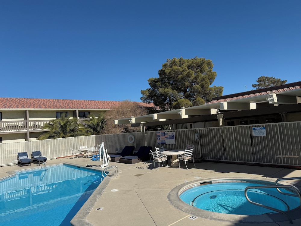 Red Roof Inn Ridgecrest