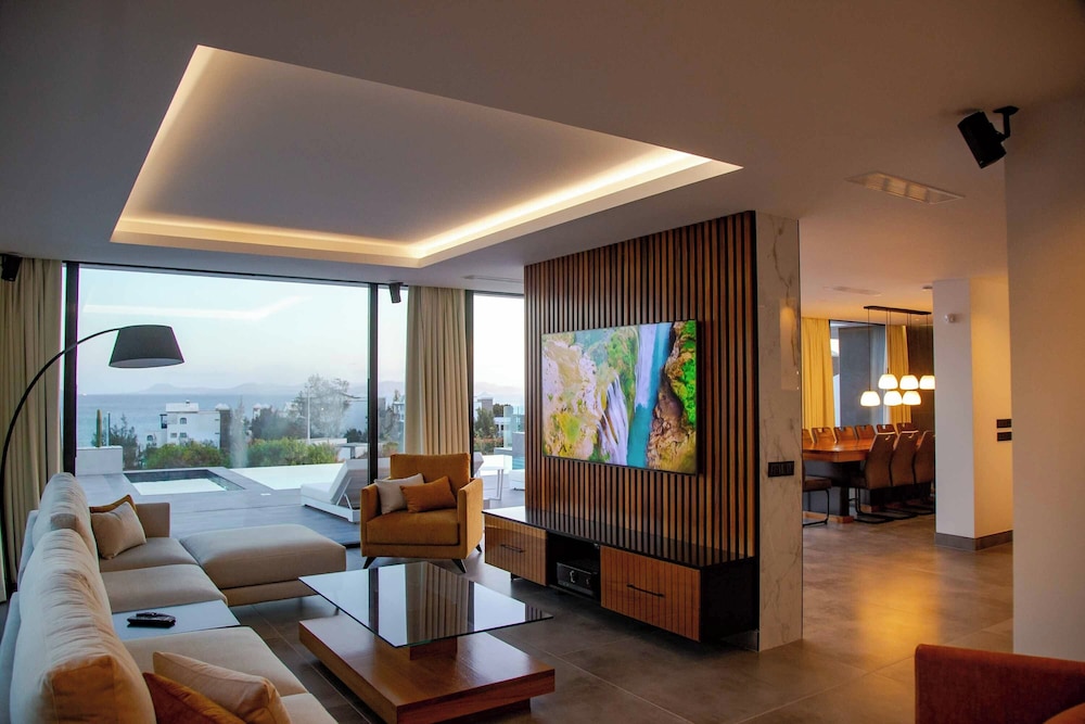 Villa Infinity