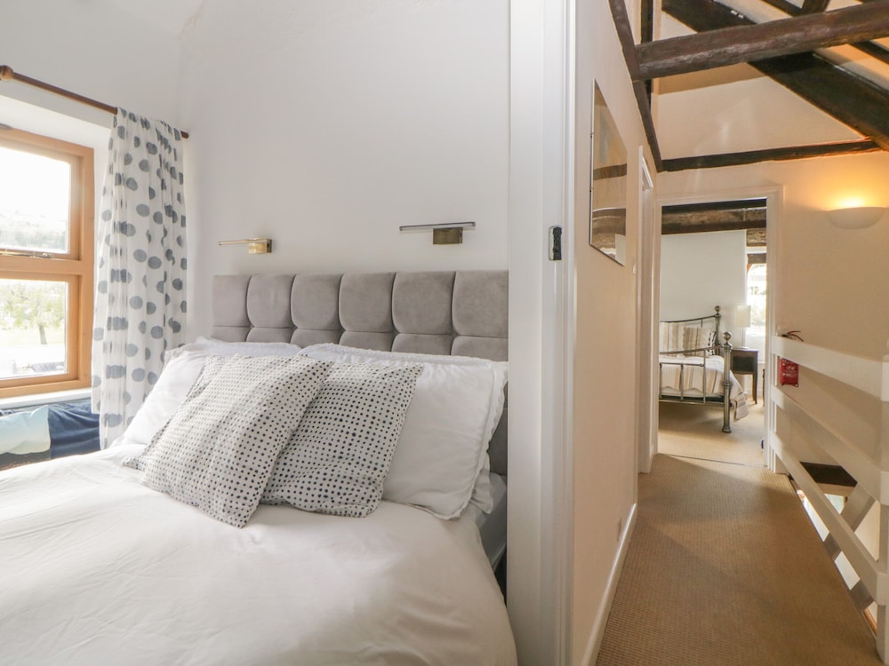 Oak Cottage